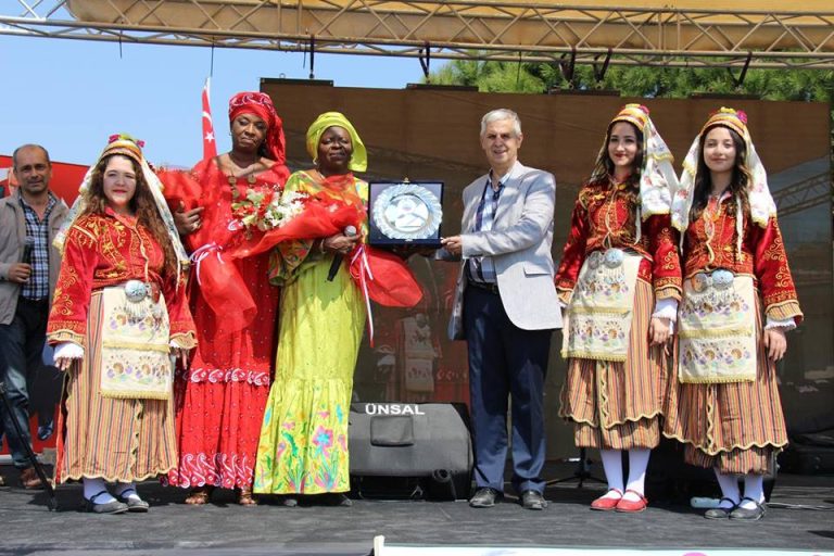 Organizasyon Resimleri Aydin Organizasyon Izmir Sercin Yilan Baligi Senligi 11 768x512